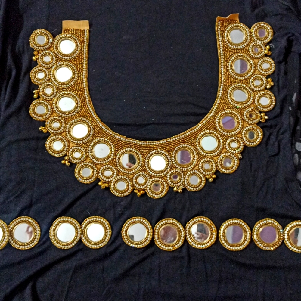 Beautiful Neck Patch - Picture 3 of 7